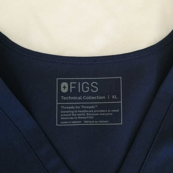Figs Catarina One Pocket Scrub Top Navy XL - Picture 8 of 13